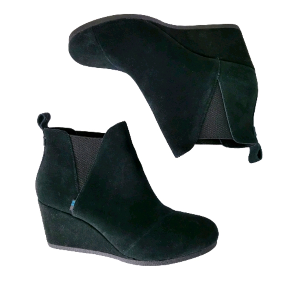 Toms Black Suede Kelsey Pull On Wedge Booties